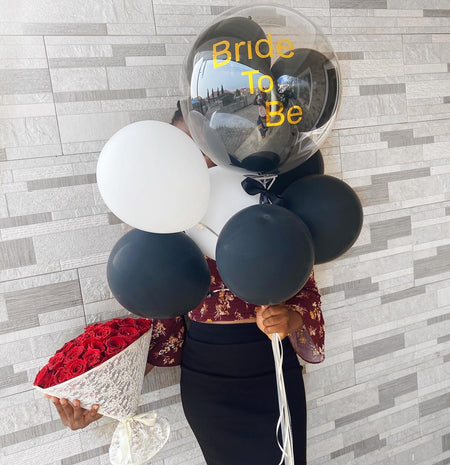 CUSTOMIZED BALLON AND BOUQUET