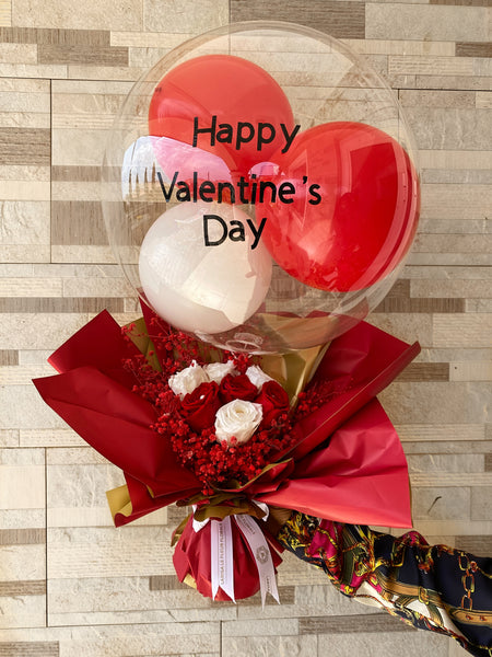 BOUQUET AND CUSTOMIZED BALLON