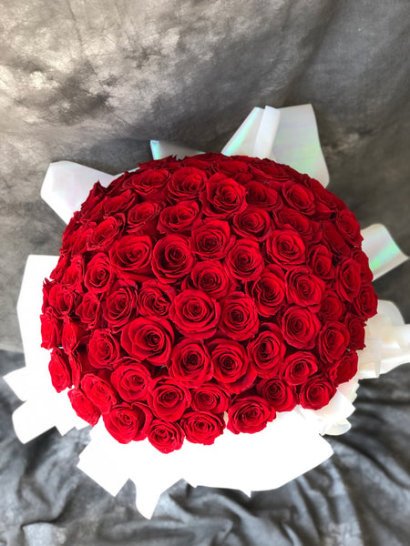 BOUQUET OF 100 ROSES