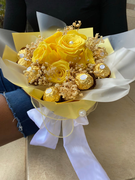 ROSES AND CHOCOLATE BOUQUET
